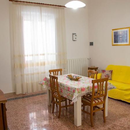 Casa Vacanze Maria&Vito Велие Екстериор снимка